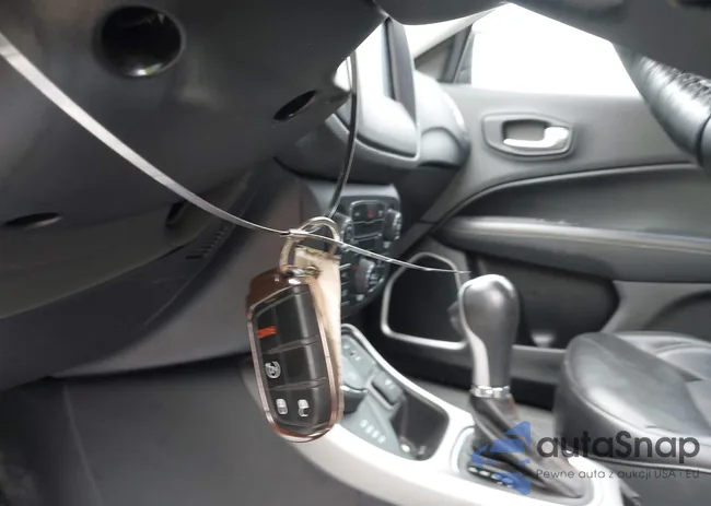 3C4NJDBB4JT453583: 42501931