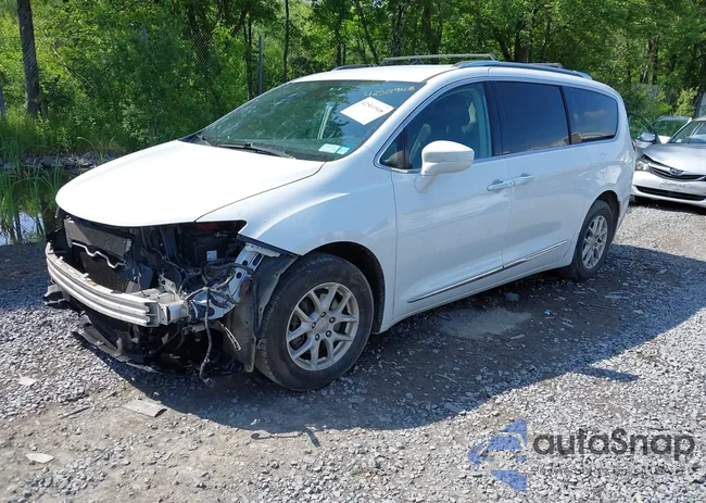 2C4RC1BG9LR157275: 42501948