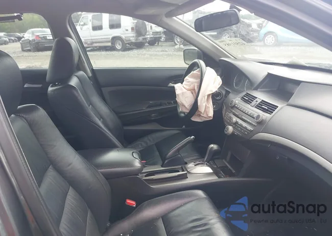 1HGCP2F63CA183247: 42501985