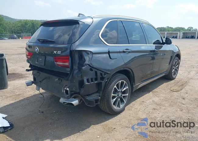 5UXKR0C58J0Y03855: 42502015