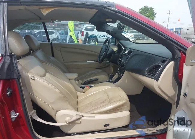 1C3BCBFG1DN516428: 42502076