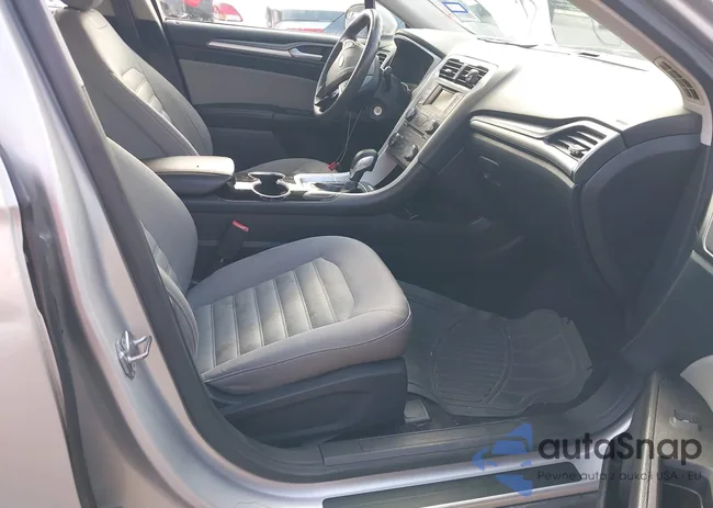 3FA6P0G74FR167873: 42501348