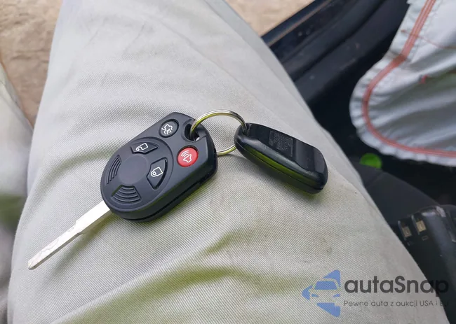 1FADP3H28HL289729: 42501393