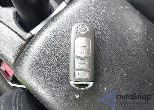 JM1GL1V55H1106501: 42502772