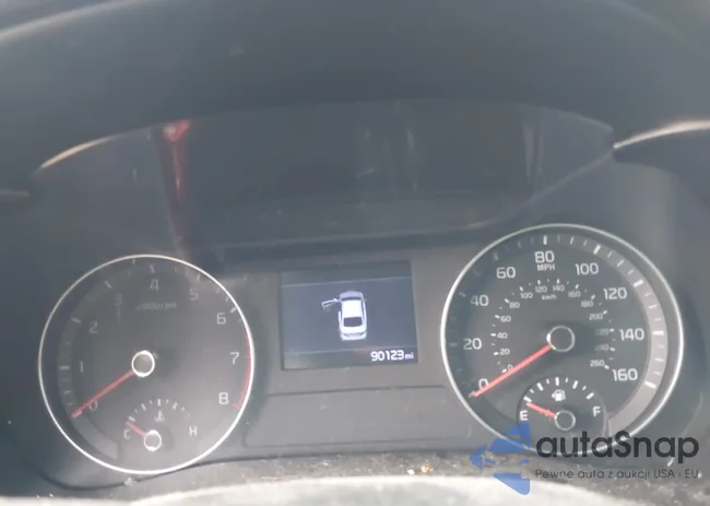 3KPF24AD7KE137461: 42502825