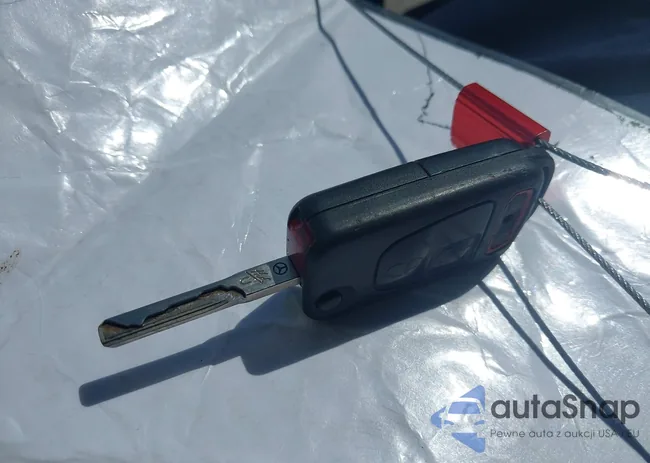 WDBKK65F01F218732: 42502389