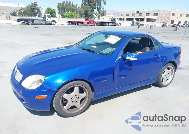 WDBKK65F01F218732: 42502389