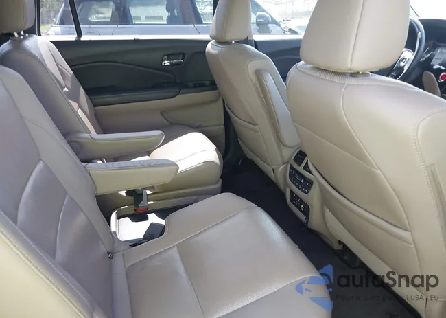 5FNYF6H0XHB009200: 42502408