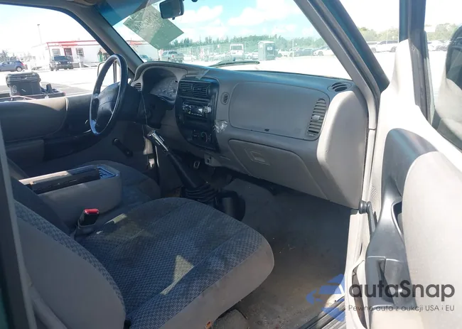 1FTYR10C0WUC03870: 42502508