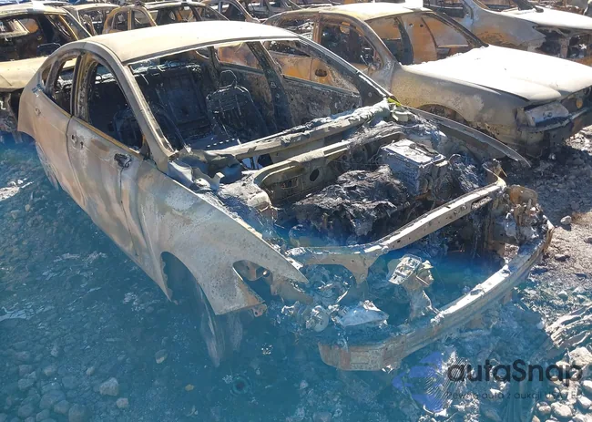 3FA6P0LU5HR239694: 42502553