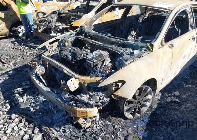 3FA6P0LU5HR239694: 42502553