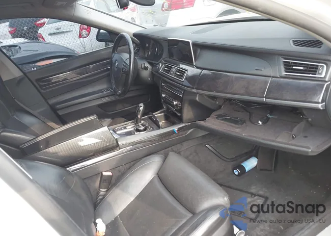 WBAKC8C54BC432577: 42503711