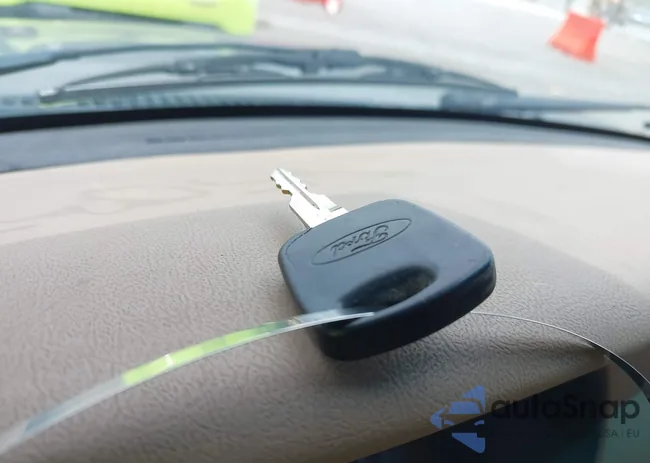 1FMZU85P9YUB30553: 42503777