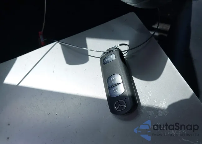 JM1DKDC7XJ0331648: 42503861