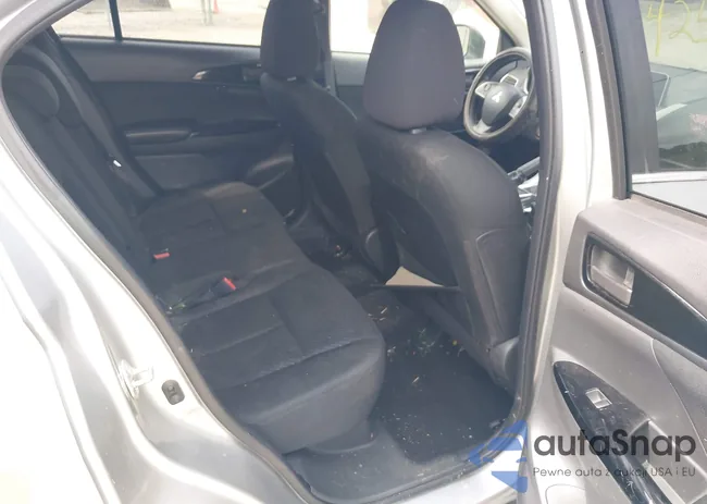 JA4AT4AA0KZ030487: 42504055