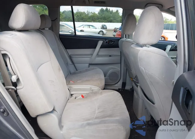 5TDBK3EH4DS192075: 42503317