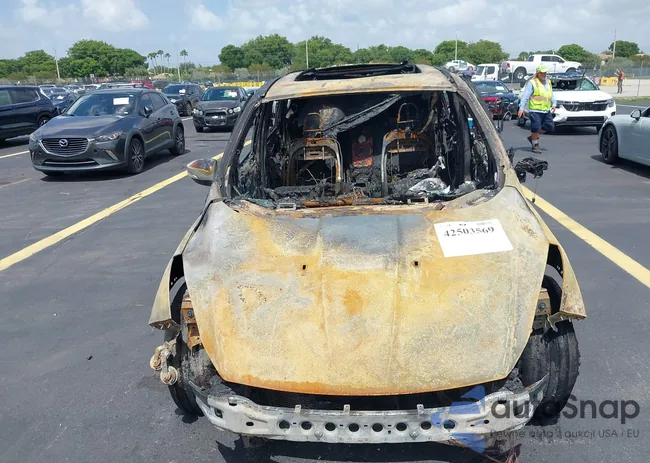 1FMCU0HX8DUA38136: 42503569