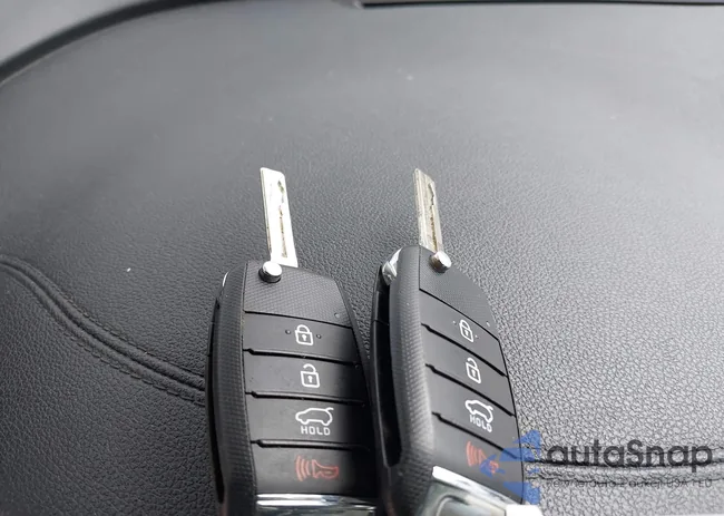 KNDPMCACXH7243055: 42504672