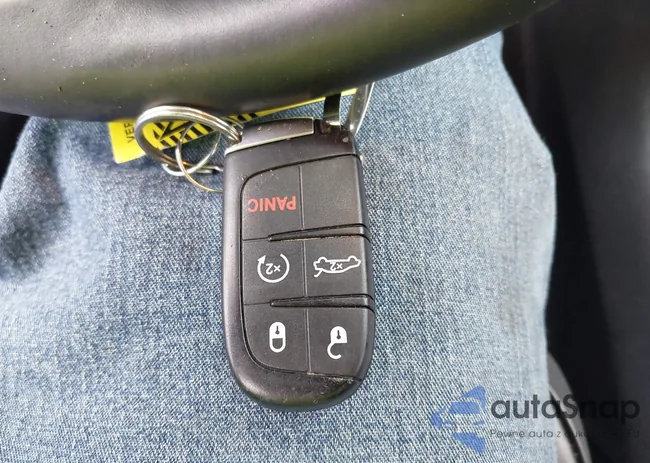 2C3CCAKG8HH651179: 42504832