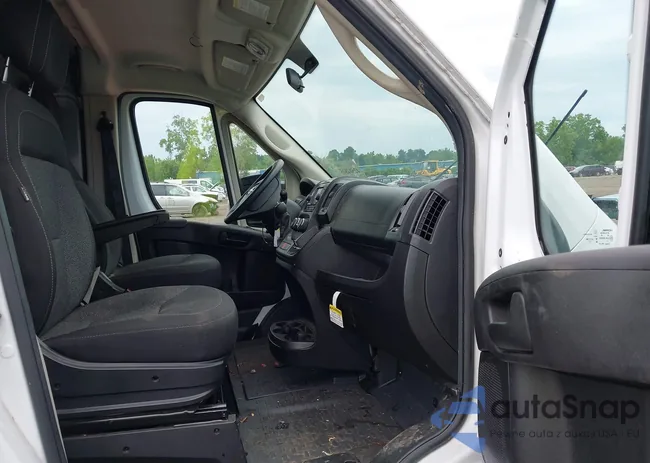 3C6LRVBG4ME553586: 42504845