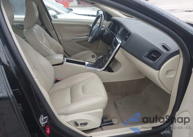 YV1612FS4E1290301: 42504934