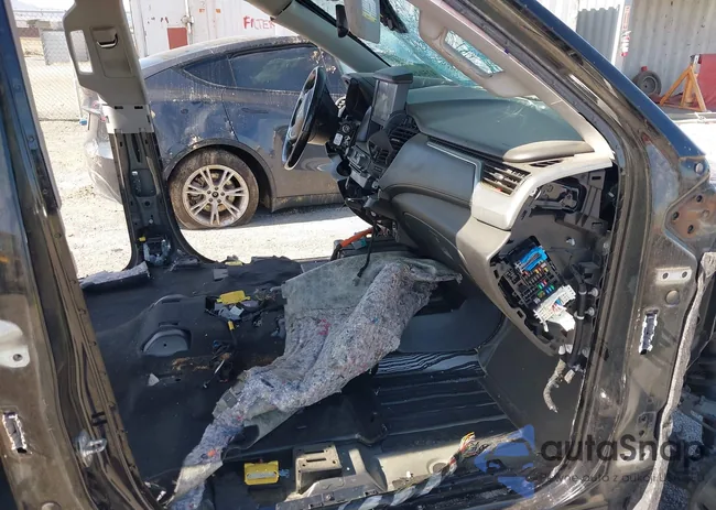 1GNSCBKC2KR158557: 42504980