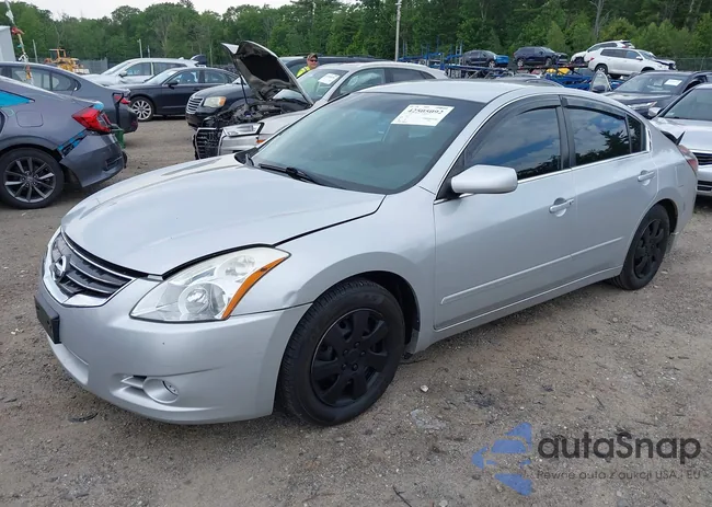 1N4AL2AP9BC152403: 42505092