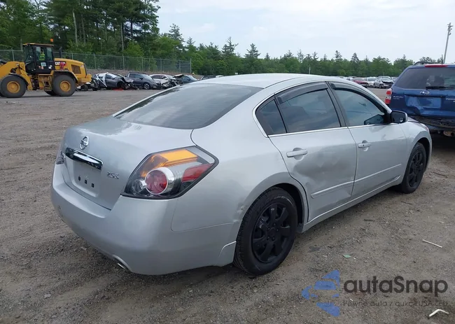 1N4AL2AP9BC152403: 42505092