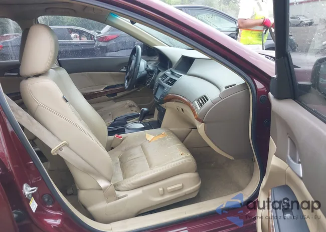 1HGCP368X8A004989: 42505157