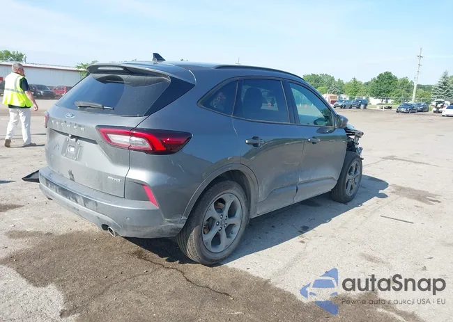 1FMCU9NA2RUB48059: 42504270