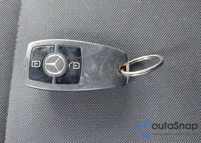 WD3PF0CD5KP037660: 42504279