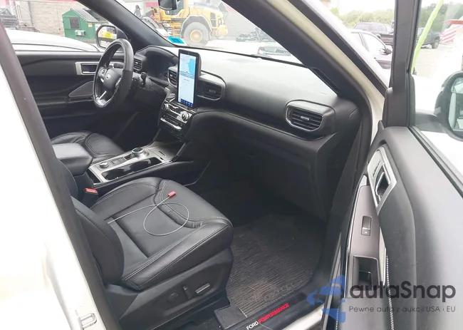 1FM5K8GC1MGA35928: 42504523