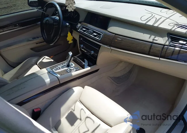 WBAKA83579CY34710: 42504533