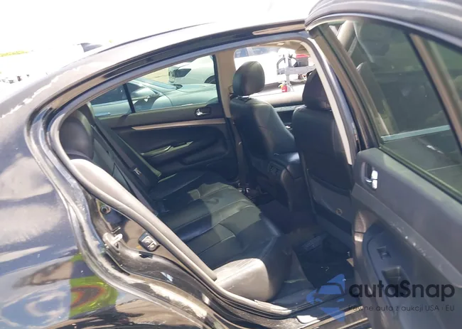 JN1DV6APXCM812553: 42506196