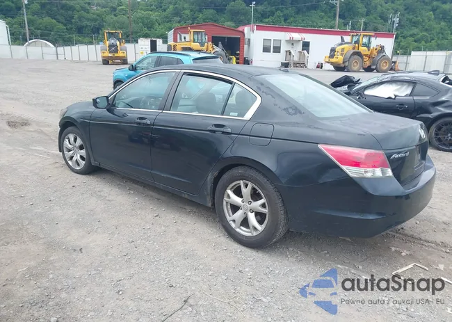 1HGCP26818A063763: 42506741