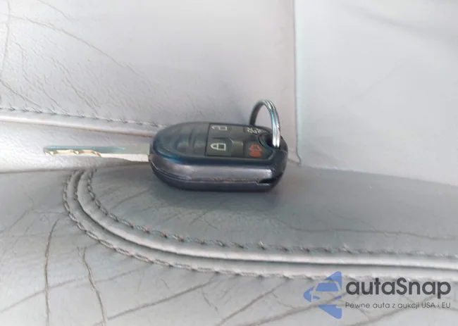 1FMHK7D80CGA07236: 42507025