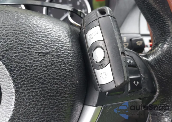 5UXFG2C50BLX08516: 42507112