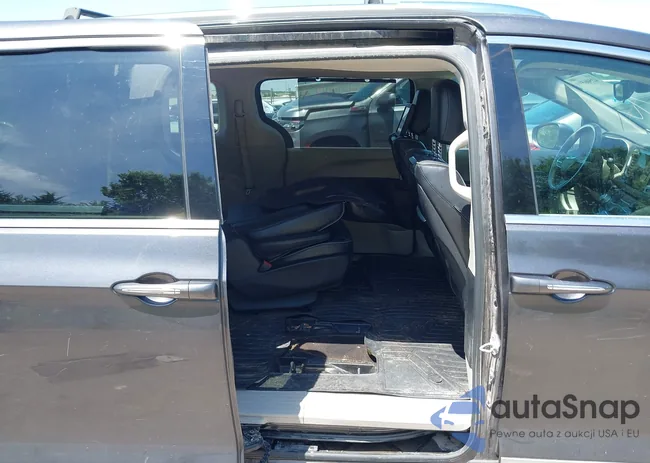 2C4RC1N74HR789085: 42506599