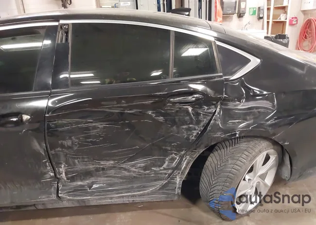 W04GL6SX4J1056063: 41509836