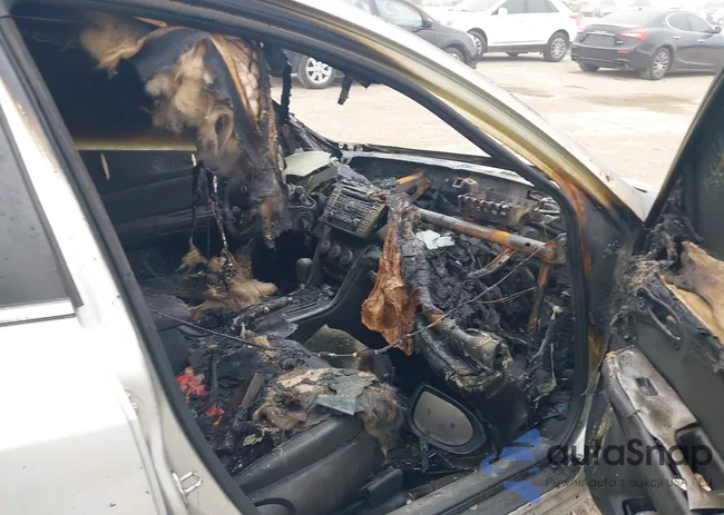 1YVHZ8CH0A5M50805: 41510287