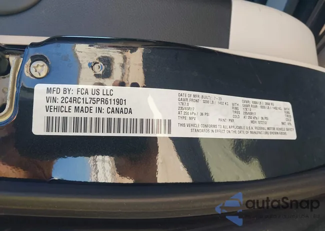 2C4RC1L75PR611901: 41510935