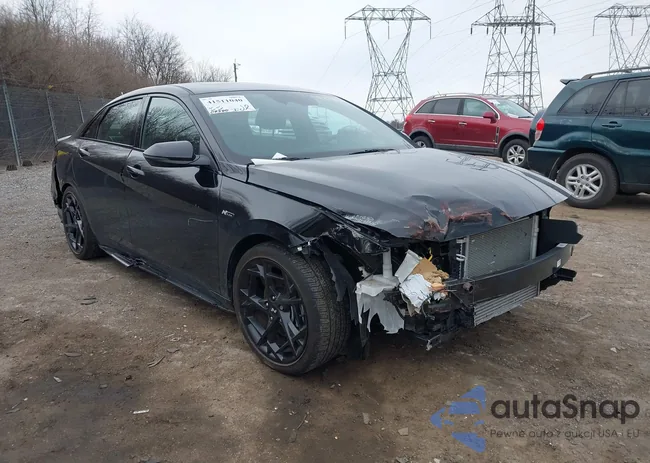 KMHLR4DF1RU737993: 41511040