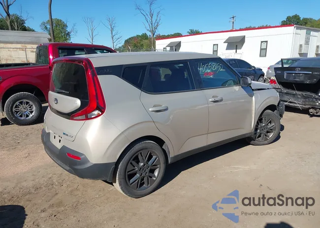 KNDJ33AU5L7049561: 41513975