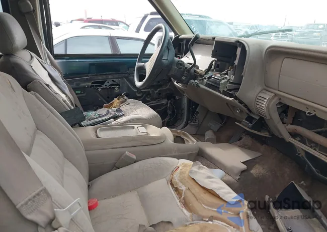 1GNEK13RXVJ389741: 41518277