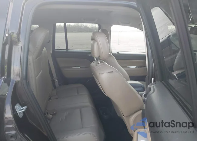 1C4NJDCB1ED858438: 41519323