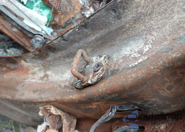 1C4NJRFB0FD184177: 41519341