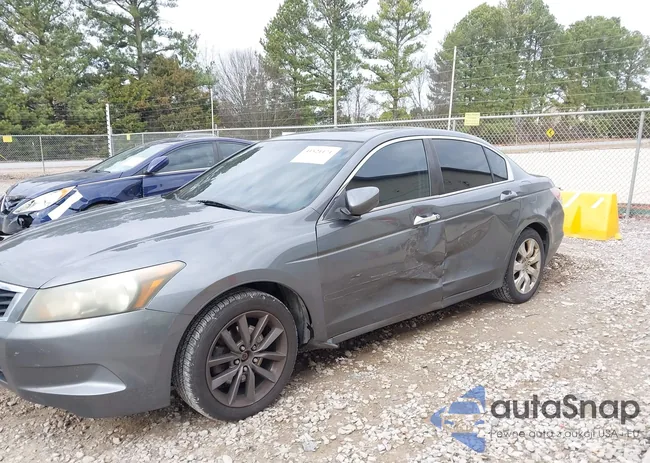 1HGCP2F80AA074730: 41521171