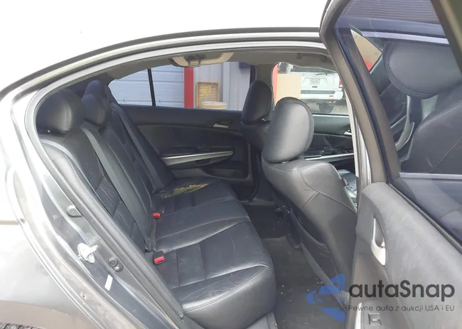 1HGCP2F80AA074730: 41521171