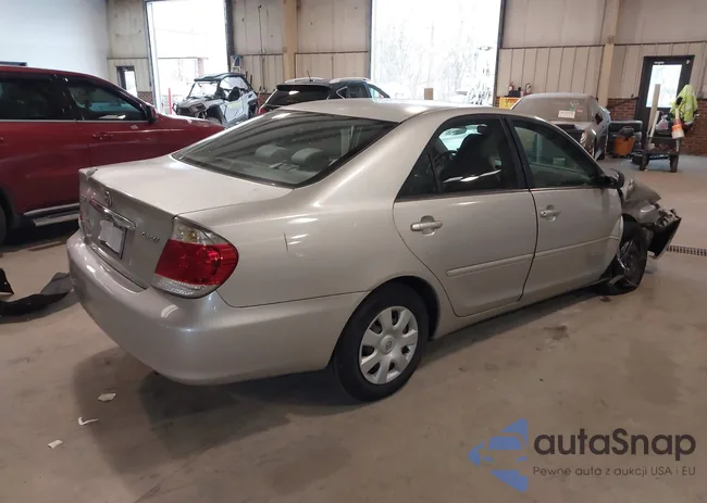 4T1BE32K66U741292: 41521984