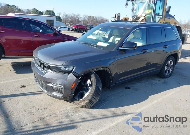 1C4RJYB63N8760372: 41521696